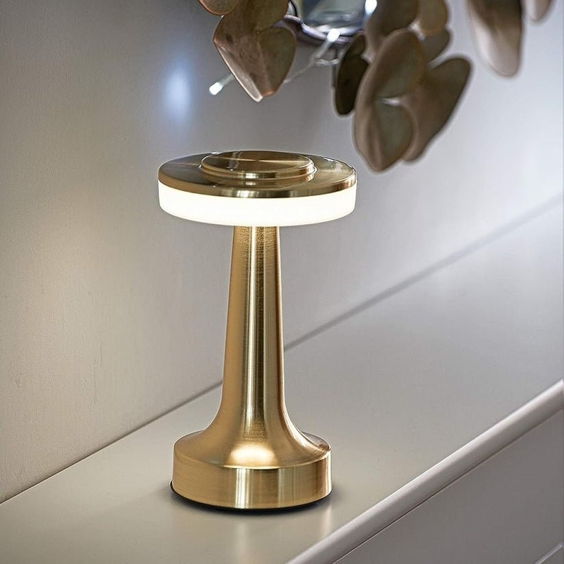 Axis Återuppladdningsbar Bordslampa