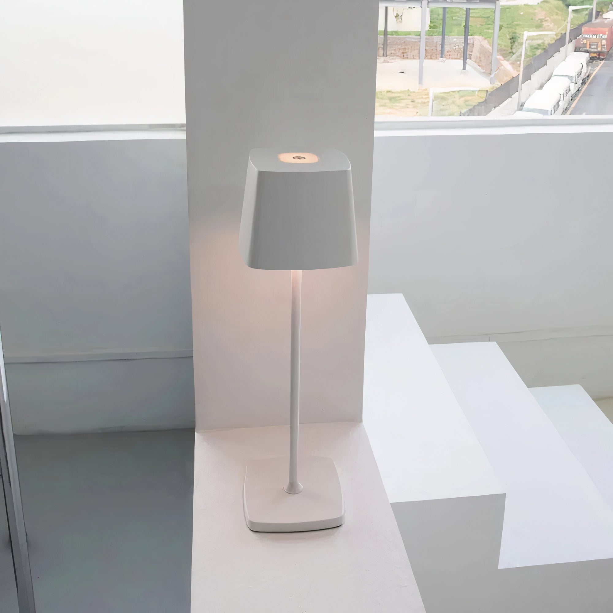 Gleam Minimalistisk Bordslampa