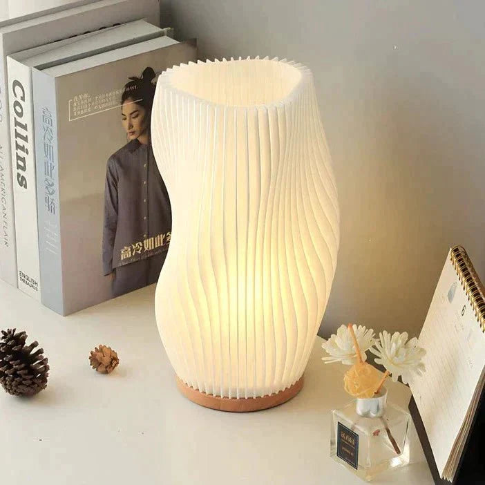 Incandia Vågformad Bordslampa