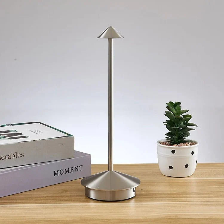 PointLight Pilhuvud-bordslampa