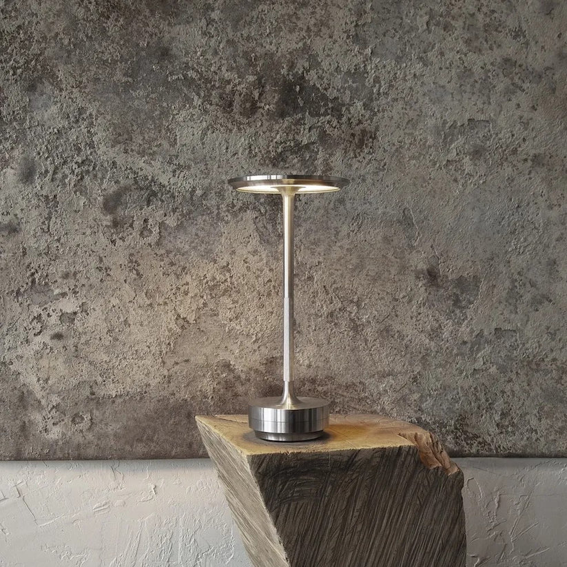 Radioso Minimalistisk Trådlös Bordslampa