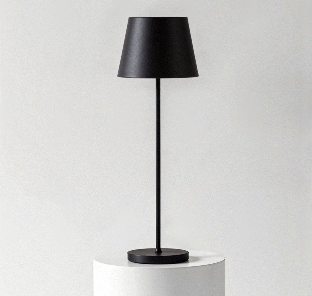 Vespera Minimalist Hög Bordslampa
