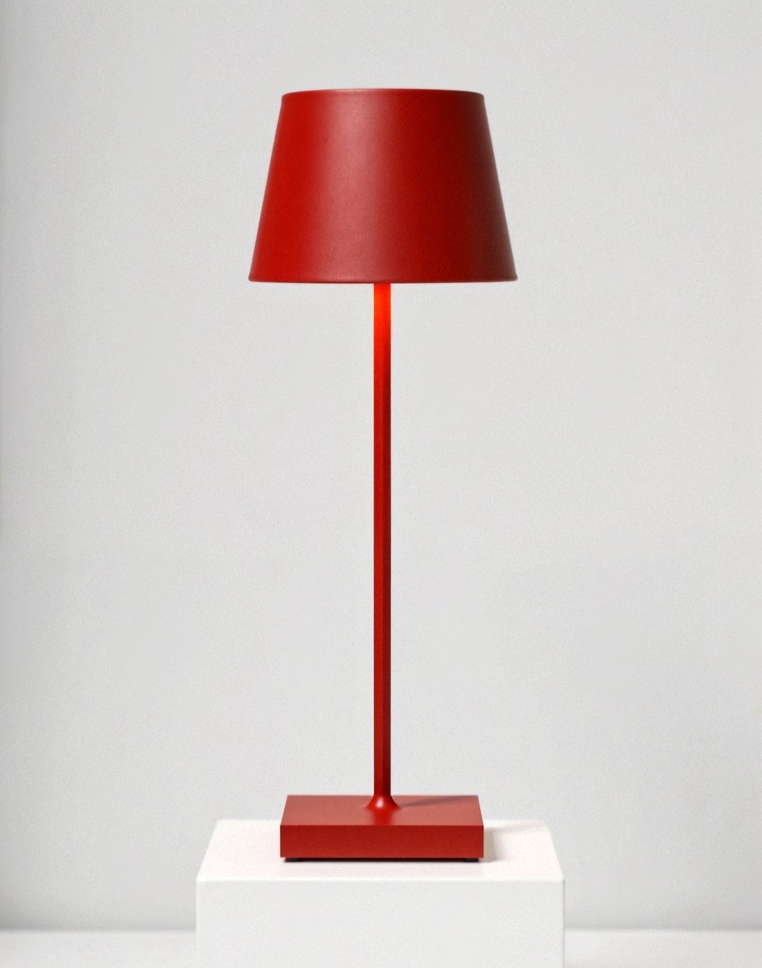 Vespera Minimalist Hög Bordslampa