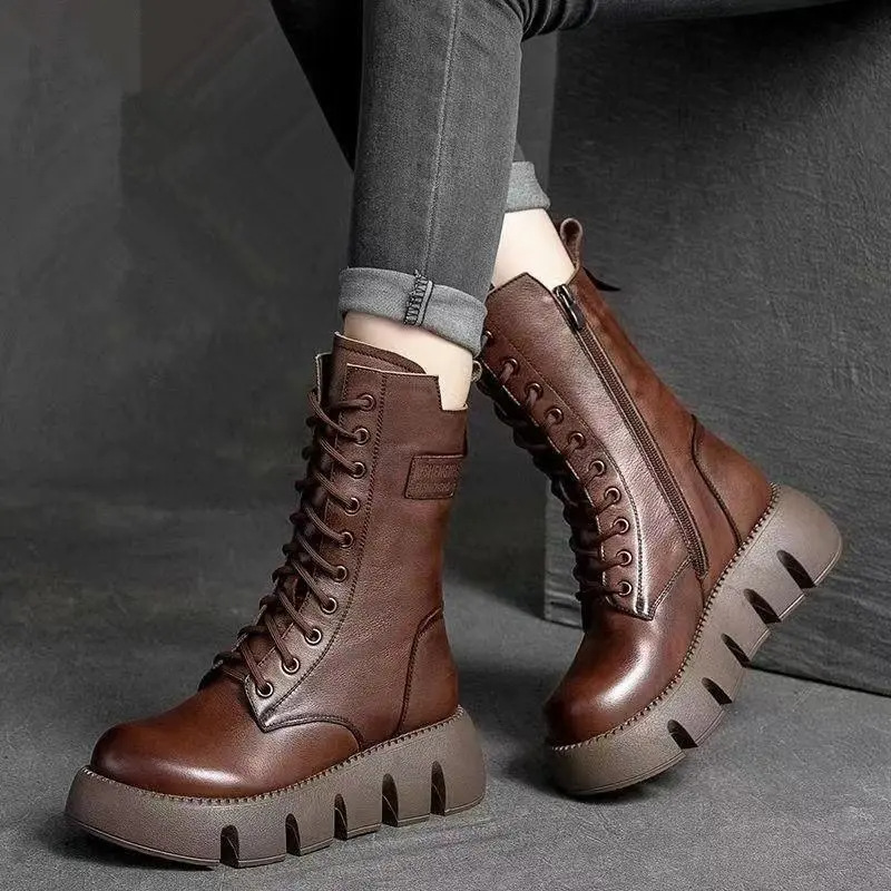 Élodie Lavin | Elegant Stiliga Mid-Rise Stövlar