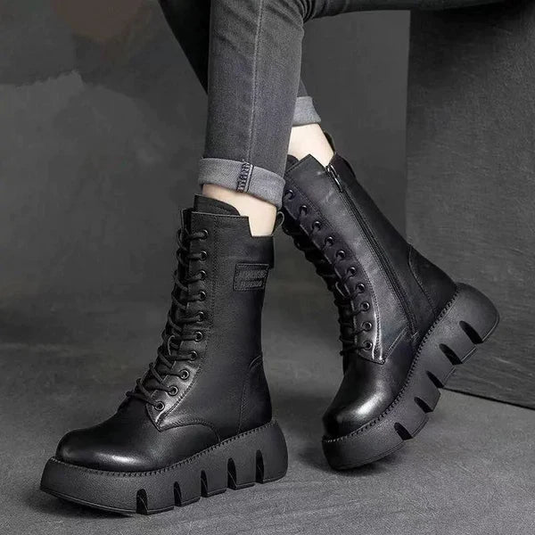 Élodie Lavin | Elegant Stiliga Mid-Rise Stövlar