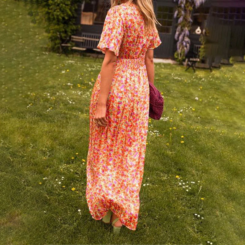 Romy | Sommarklänning med V-urringning